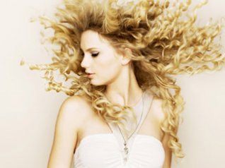 <b>Taylor Swift</b>