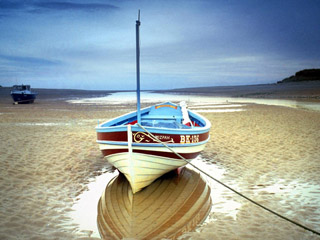 <b>Seaside Sailing</b>