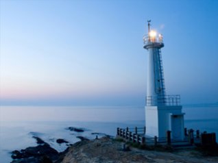 Marine observation tower