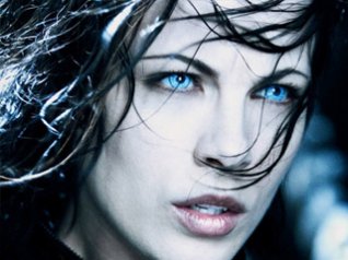 Kate Beckinsale for blackberry bold 9780 wallpape