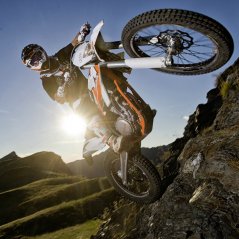 <b>KTM 350 Freeride BB 10 wallpaper</b>