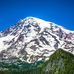 <b>Rainier Mountain Snow Patches wallpaper</b>