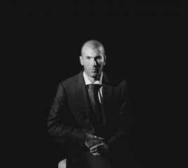 <b>zidane real madrid 2880x2560 hd wallpaper</b>