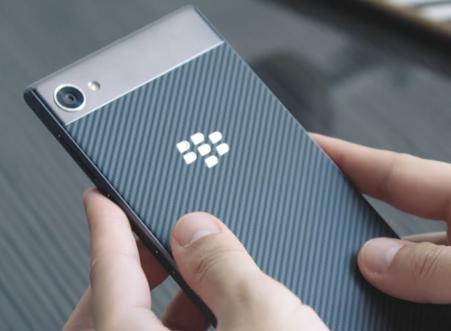 <b>The All New BlackBerry Motion - First Look</b>