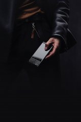 <b>KEYONE wallpaper</b>