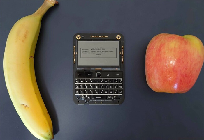 <b>BlackBerry Classic keyboard gets a second life st</b>